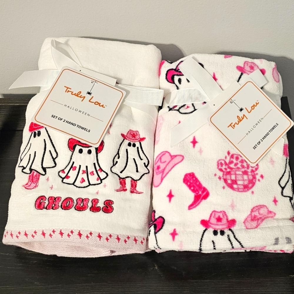 🔥👻 "Let's Go Ghouls" Pink Cowgirl Ghost, Set of 4 Hand Towels by Truly Lou NWT